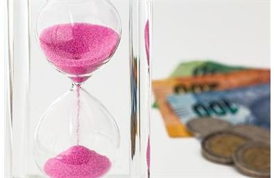 imageApa Itu Pasiva? Arti, Sifat, Jenis, Perbedaan & Contohnya